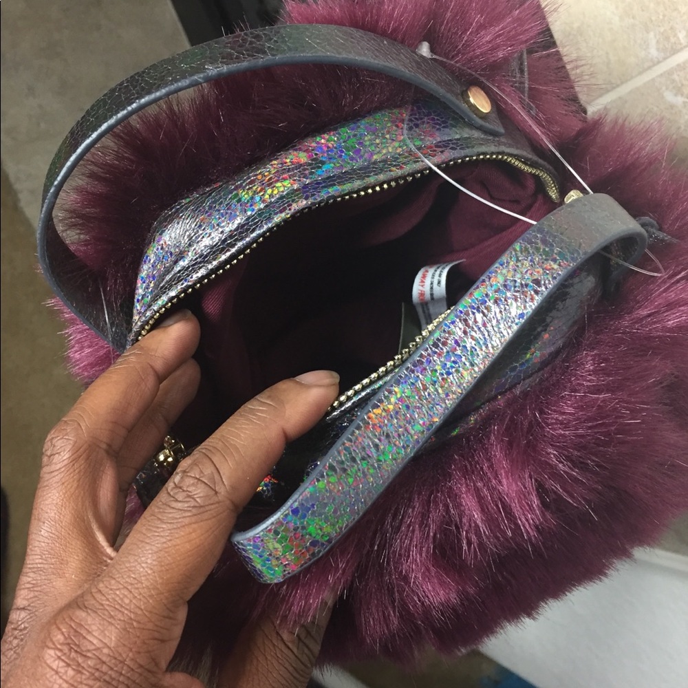 Purse - Picture 3 of 4